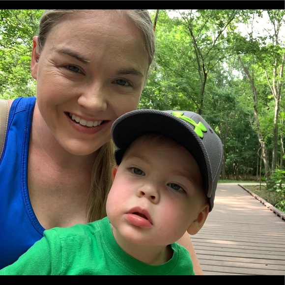 Meet your Posher, Whitney - Picture 1 of 1